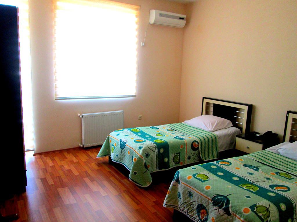 Max Comfort Hotel Kutaisi Dış mekan fotoğraf