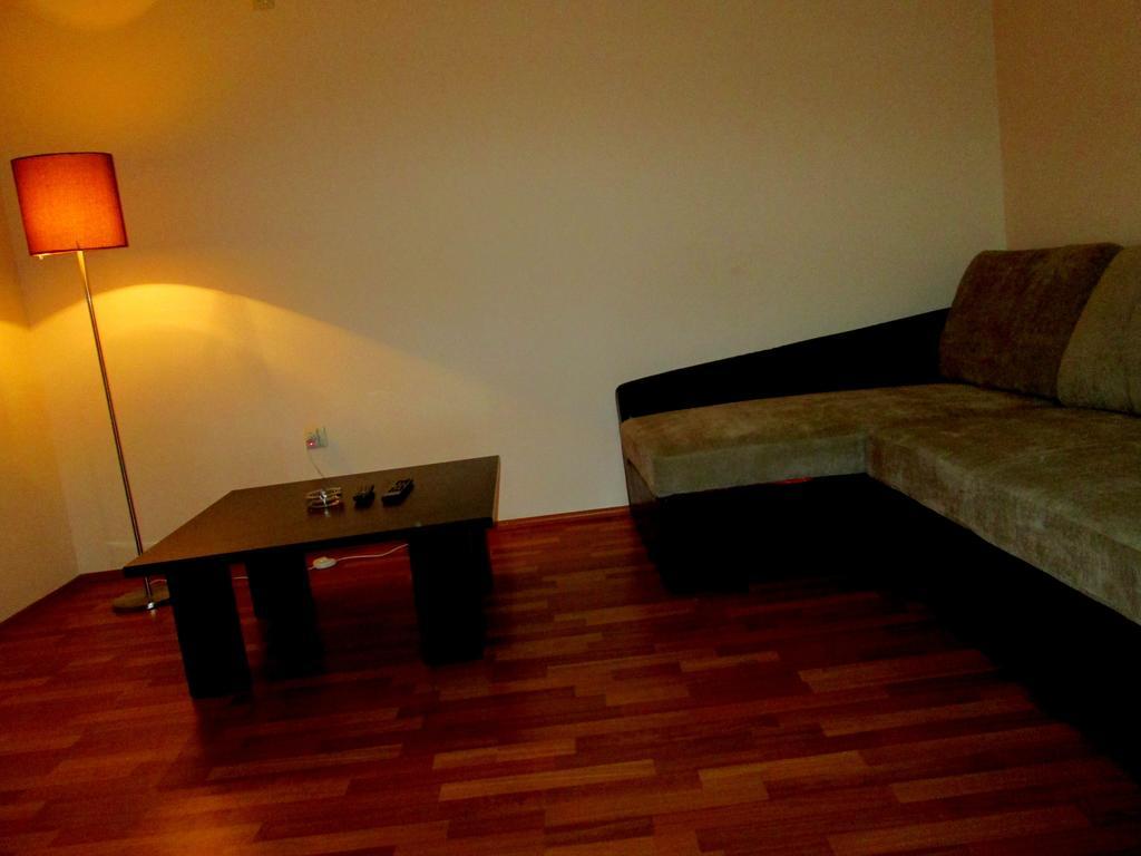 Max Comfort Hotel Kutaisi Oda fotoğraf